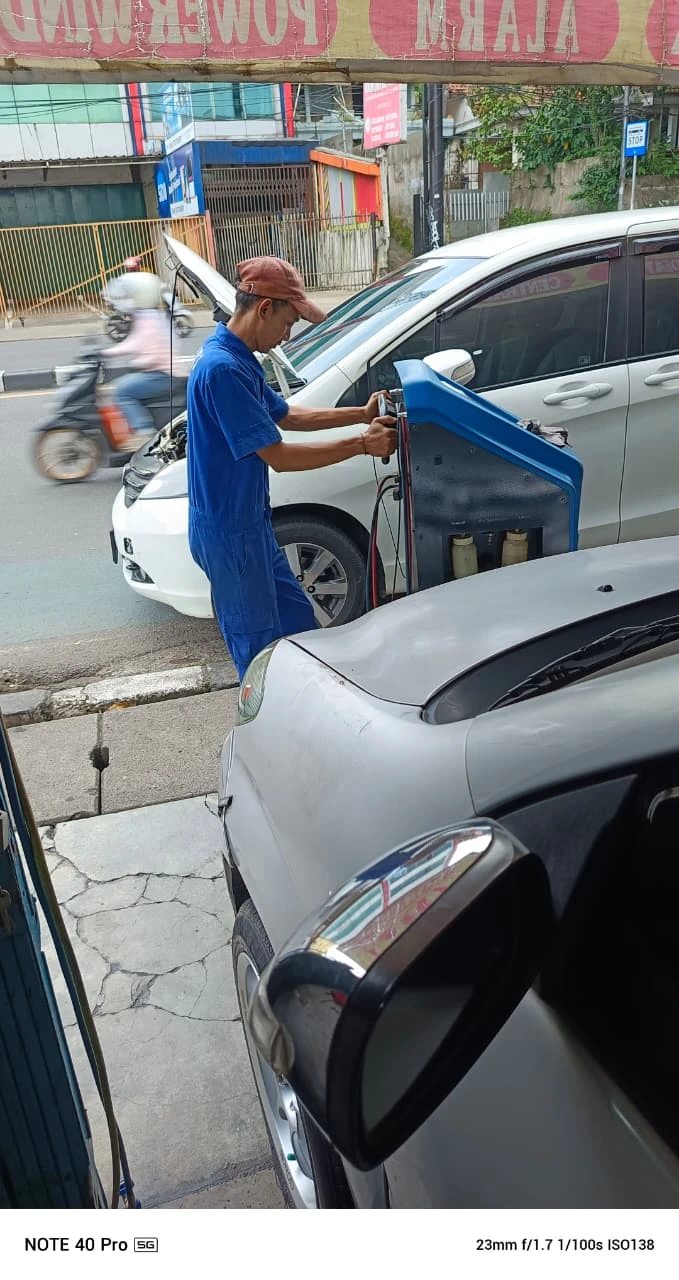Service AC mobil Honda HRV